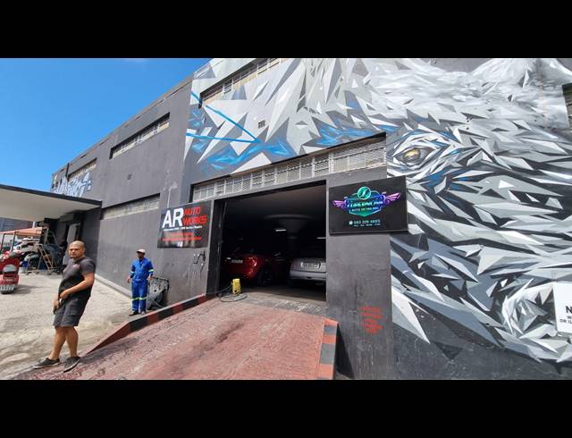 3,450M² BUILDING FOR SALE IN SALT RIVER